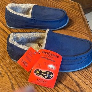 Deer Stags unisex child slipper, size 4 medium.